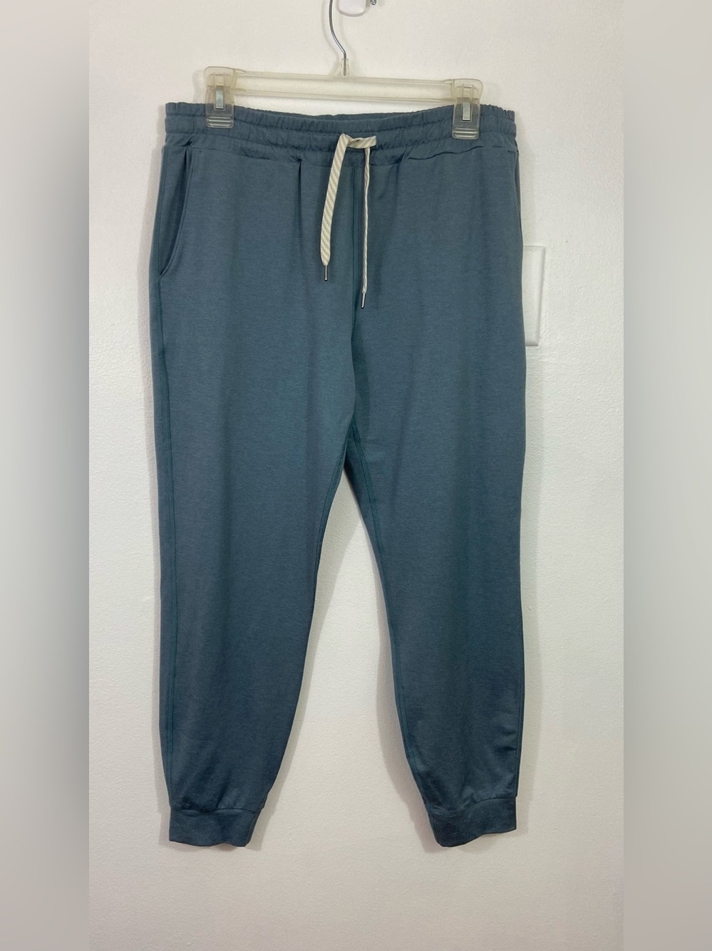 Vuori Womens Performance Joggers M Athletic Lounge Green Blue Dream Knit
